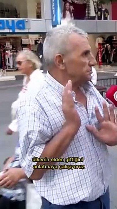 Sokak röportajında öyle şeyler söyledi ki dinleyenlerin ağzı açık kaldı. “Bu ülkenin beka sorunu cehalet”