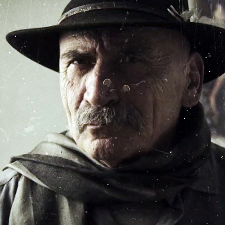 Ezel'in kamera arkası görüntüleri ilk kez yayınlandı