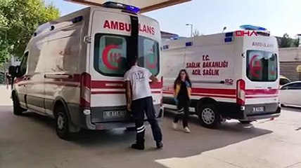 Arkadaşlarıyla gezmesine izin vermeyen ağabeyini bıçakladı