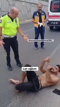 Düzce'de uyuşturucu madde etkisi altındaki gençten Kuğu Gölü Balesi performansı