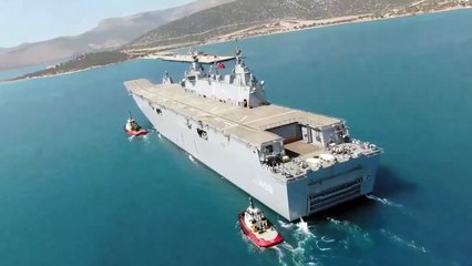 TCG Anadolu, Mersin'deki Taşucu Ağalar İskelesi'ne yanaştı