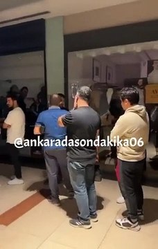 Ağla sevgili yurdum ağla. Bir tarafta ucuz ekmek kuyruğu, bir tarafta da 100 bin liralık iPhone kuyruğu