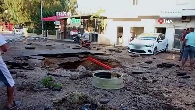 Bodrum'da ortalık savaş alanına döndü: Sokaklar göle döndü, iş yerlerini su bastı, araçlar hasar gördü