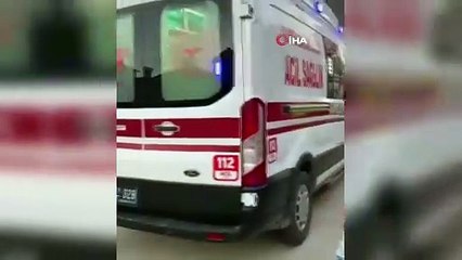 Metrelerce sürüklenen çocuk bebek arabası sayesinde hayata tutundu