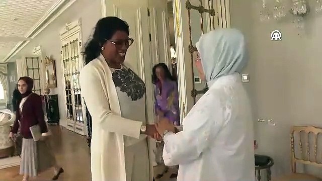 Emine Erdoğan, Malcolm X'in kızı İlyasa Şahbaz'ı Vahdettin Köşkü'nde ağırladı