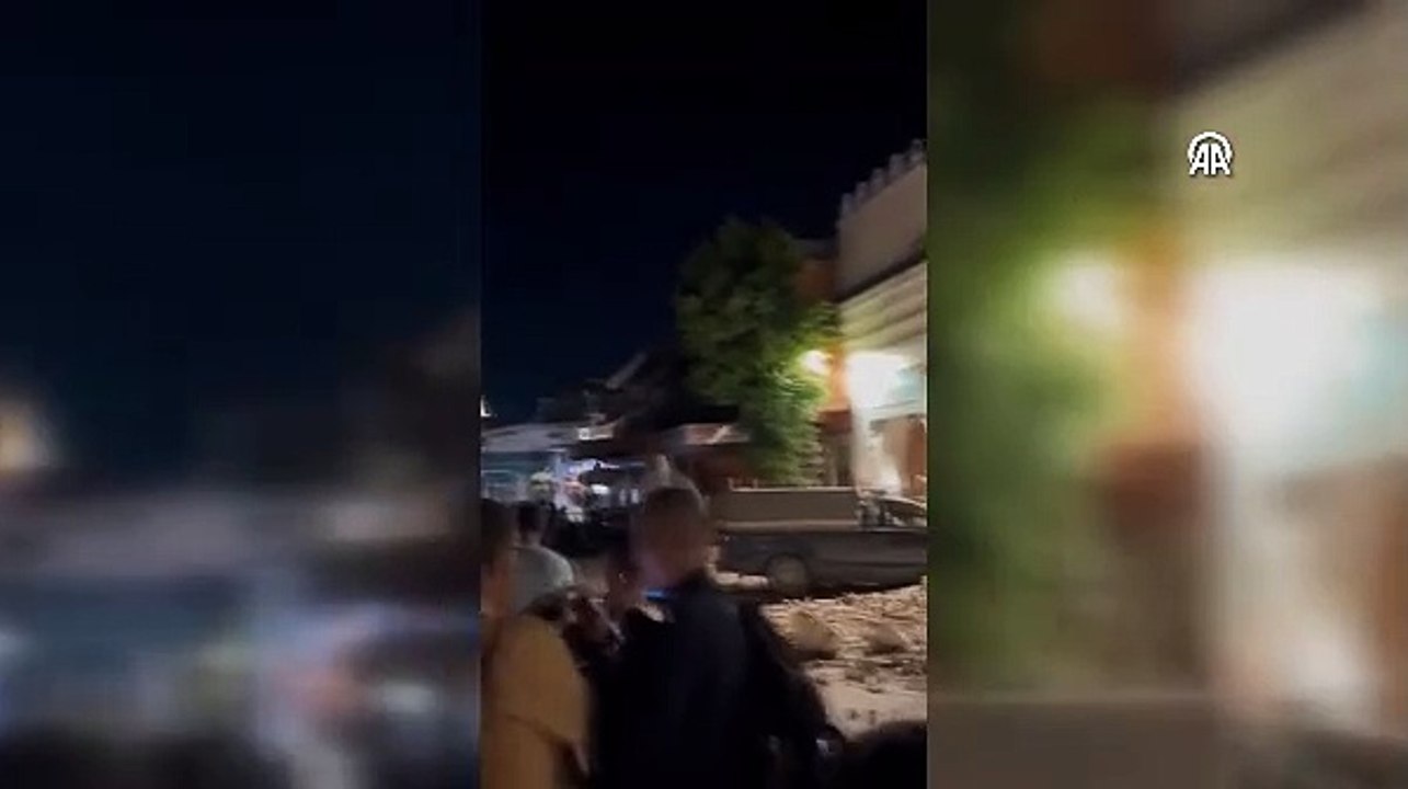 Fas'taki deprem anı. Saniye saniye kameraya yansıdı