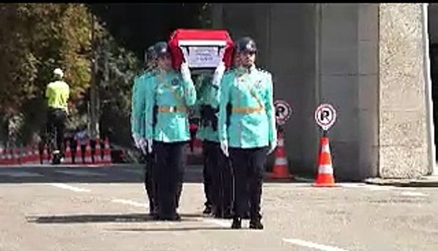 Meral Akşener eski bakan Necmettin Cevheri’nin cenaze törenine katıldı