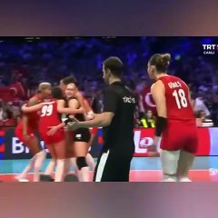 Zehra Güneş Santarelli'yi şoka uğrattı. İtalyan hoca neye uğradığını şaşırdı