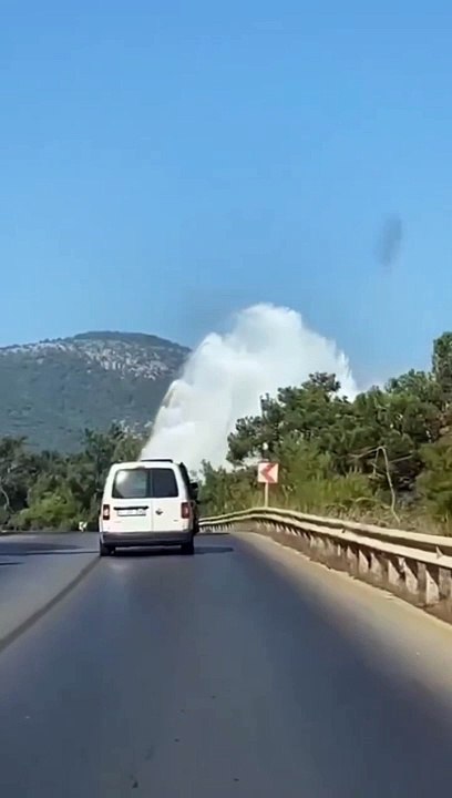 Bodrum’daki su hattı 3 bin 201’inci defa patladı. Su akar güldür güldür gel de yar beni güldür