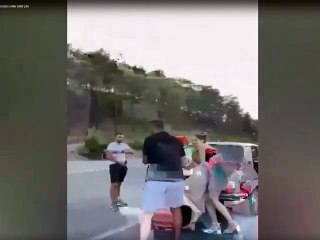 Dünyanın en saçma evlilik teklifi Türkiye'de yaşandı. Kız yine de evlenmeyi kabul etti