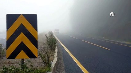 Bolu dağı geçişine sis engeli: Görüş mesafesi 20 metreye düştü