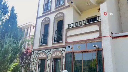 Anne ve anneannesini baltayla parçaladı. Uzuvlarını sokağa attı