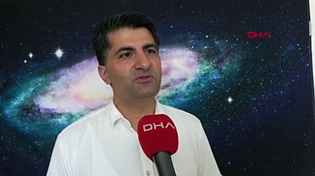 Turistlerin çadırının üstüne ayı atlayıp parçaladı. Görevliler 'hoşt' diyerek ayıyı kovaladı