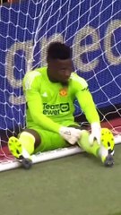 52 milyon euro'luk kaleci orta sahadan gol yedi