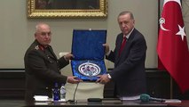 Erdoğan'dan Hakan Fidan'a Üstün Hizmet Madalyası