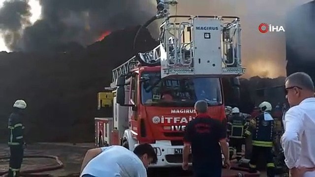 Kocaeli geri dönüşüm fabrikasında yangın
