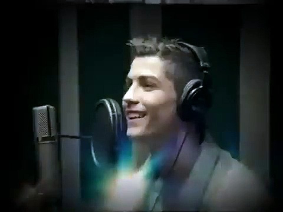 Cristiano Ronaldo devient chanteur : La star su...