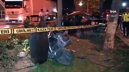 Çocuk sürücü ağaca çarptı. 2 arkadaşının durumu ağır