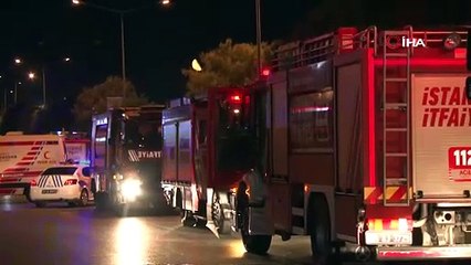 Lüks sitenin çatısındaki yangın korkuttu