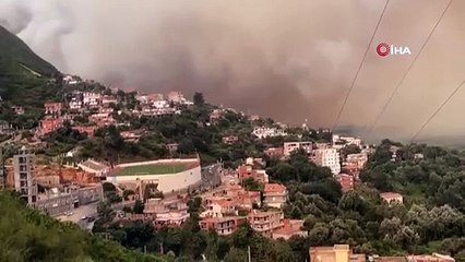 Cezayir'de orman yangınları 15 kişinin ölümüne sebep oldu