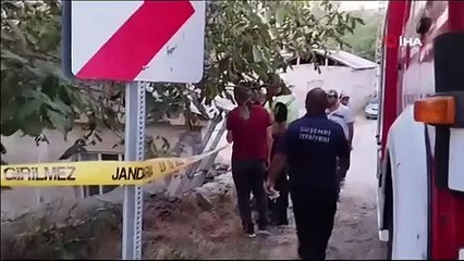 Önce evin duvarına çarptı ardından 6 metreden bahçeye uçtu. 2 kişi hayatını kaybetti