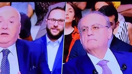 Gazeteci ve eski bakan canlı yayında birbirine girdi