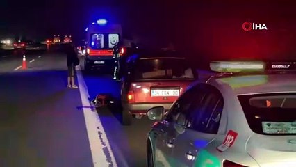 Emniyet şeridinde arıza yapan otomobile tır çarptı