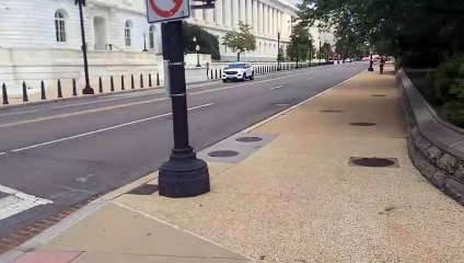 ABD Senatosu'nda silahlı saldırgan alarmı