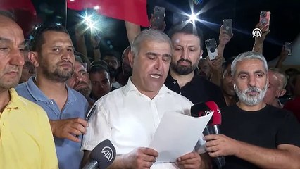 Taksiciler yüzde 100'lük zam talebi için konvoy oluşturdu