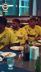 Arda Güler imza atarken Fenerbahçe'deki takım arkadaşları gözyaşlarına boğuldu