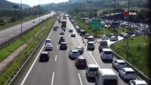 İstanbul trafiği Bolu'ya taşındı. Sıkışan trafikte yumruk yumruğa kavga