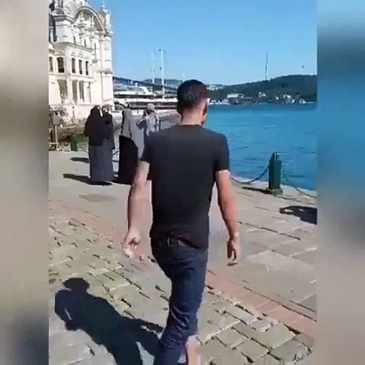 Memleket koca bir sığınmacı kampına döndü. İstanbul Boğazı'nda tehlikeli anlar