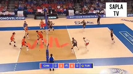 Yoğun istek üzerine yeniden yayınlıyoruz. İşte Sapla TV'nin voleybolcu kızların maçını anlatması