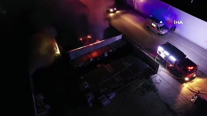 Plastik boru deposu alev alev yandı