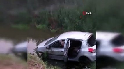 Otomobil sulama kanalına düştü