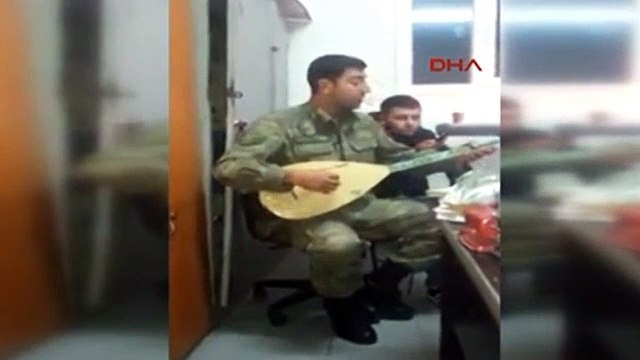 Edip Akbayram da söylüyor Herkes aşk şarkısı sanıyordu. Sen benden gittin gideli şarkısını babası için yazmış