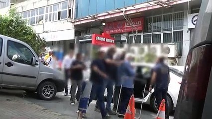 Emniyet Merdan Yanardağ'ın gözaltına alınmasıyla ilgili görüntüleri paylaştı