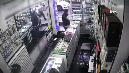 Beyoğlu’nda Japon turiste kapkaç