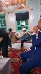 Camide içkili müzikli eğlence. Çin’in zulmü devam ediyor