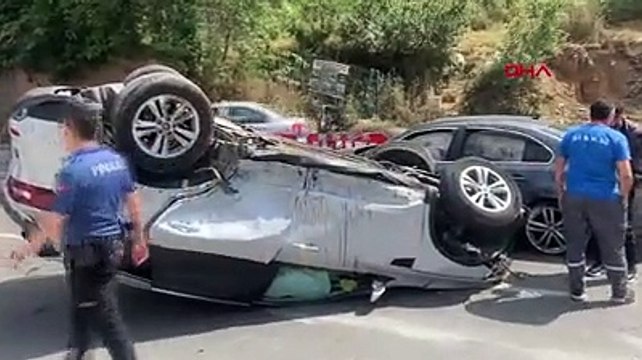 Trafik kazasında yaralanan kız çocuğunu güneşten korumak için seferber oldular