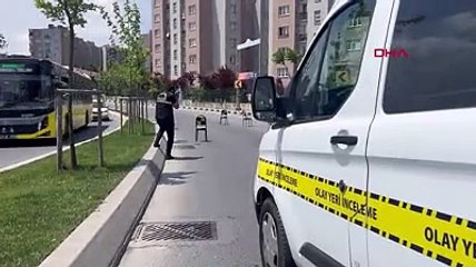 Otomobile silahlı saldırı kamerada