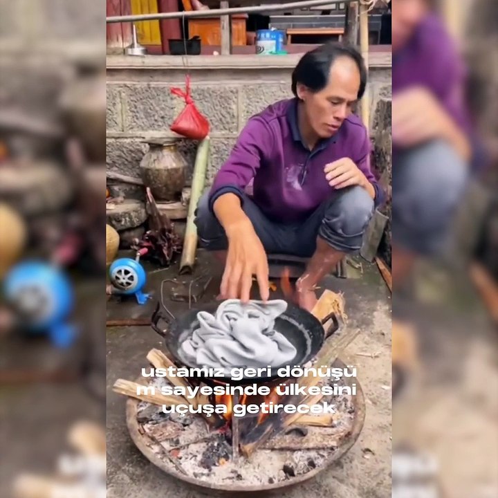 Kaynatıp rengini çıkardı tavada inceltti. Adam giysi yedi