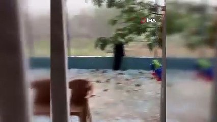 Siverek'te ceviz büyüklüğünde dolu yağdı