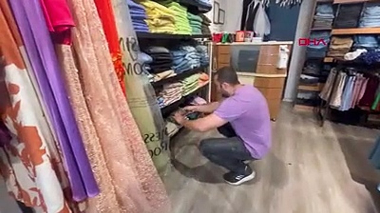 Hırsız kedi mağaza soydu. Soygundan önce keşif...