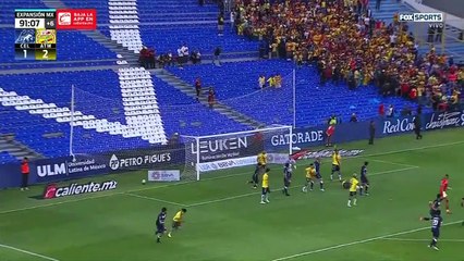 Golü kurtaran kaleci öyle bir şey yaptı ki ağızları açık bıraktı