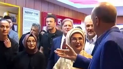 Erdoğan oy kullanırken gerginlik çıktı. Erdoğan’ın sinirlendiği anlar kameraya yansıdı