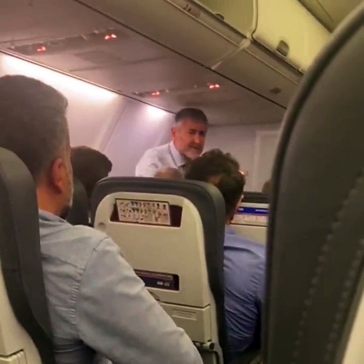 Bakan Nebati'nin uçak kavgasında yeni görüntüle...