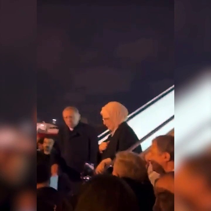 Yer kapma savaşında Rıdvan Dilmen'in Emine Erdoğan'dan fırça yiyip yemediği ortaya çıktı. Rıdvan Dilmen'in kendisi açıkladı