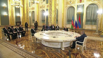 Putin Aliyev ve Paşinyan Moskova'da görüştü