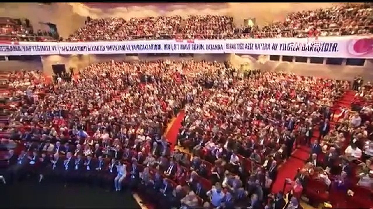 Meral Akşener: Devamlı Türklüğümüzü sorgulayan bu zihniyeti helal oylarınızla devireceksiniz